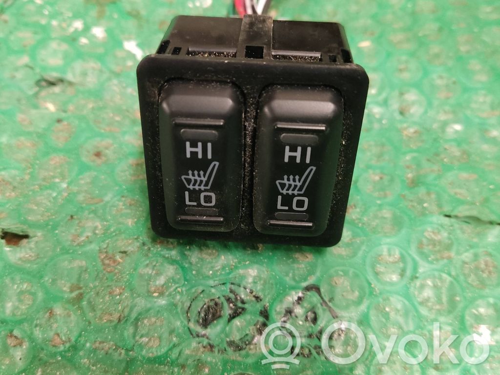 Mitsubishi Outlander Seat heating switch 