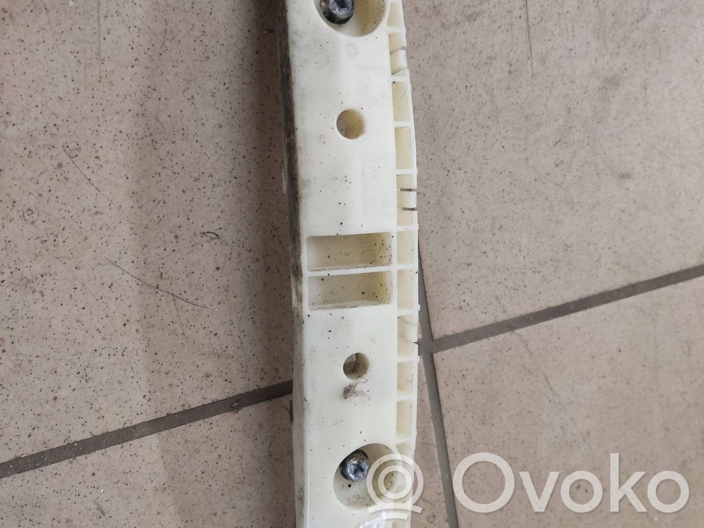 Nissan Juke I F15 Staffa di rinforzo montaggio del paraurti posteriore 