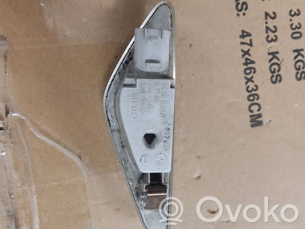 BMW X5 E70 Front fender indicator light 
