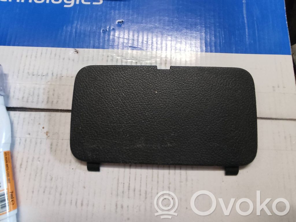 Mitsubishi Outlander Takaluukun koristelista 