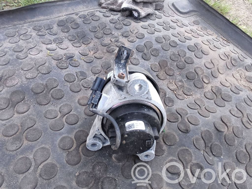 KIA Stinger Engine mount bracket 