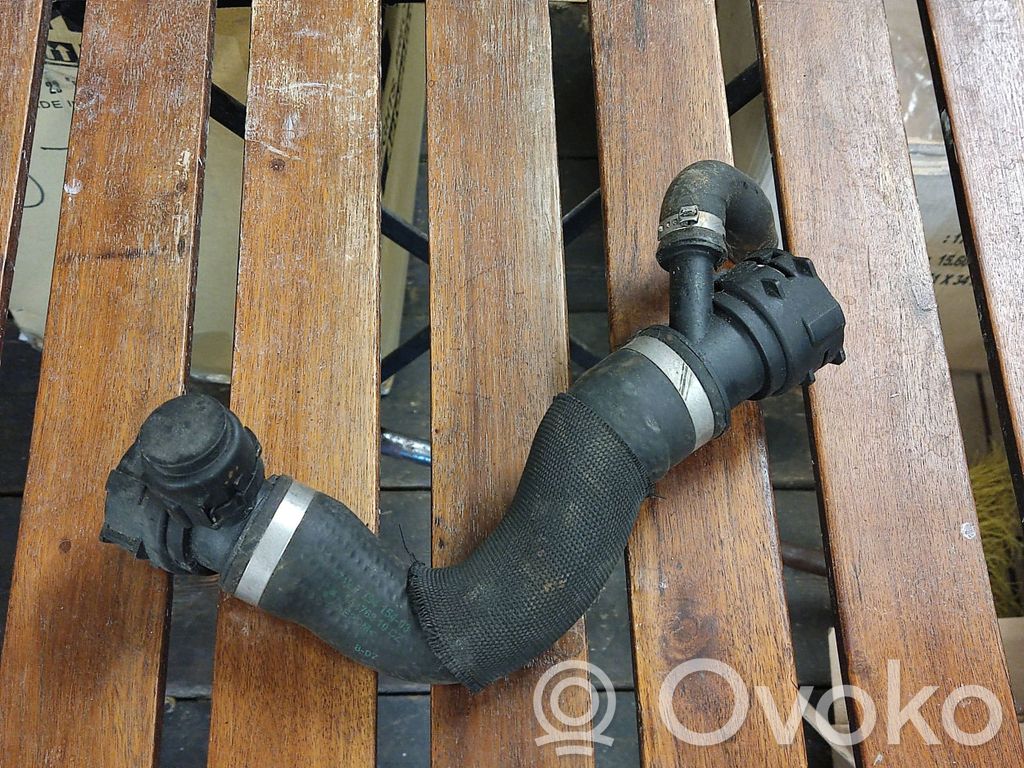 BMW X5 E70 Engine coolant pipe/hose 