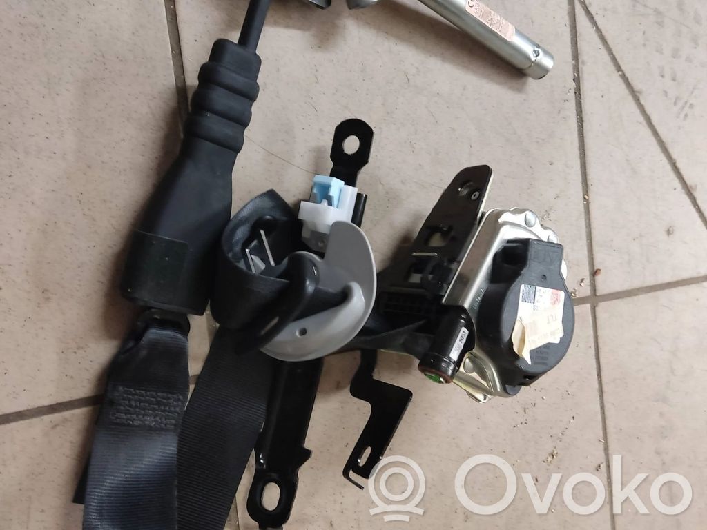 Hyundai Tucson TL Etuistuimen turvavyö 