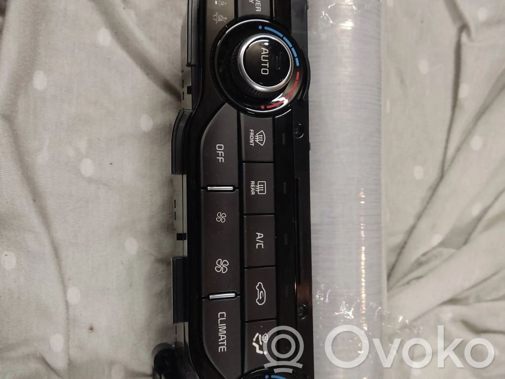 KIA Niro Climate control unit 