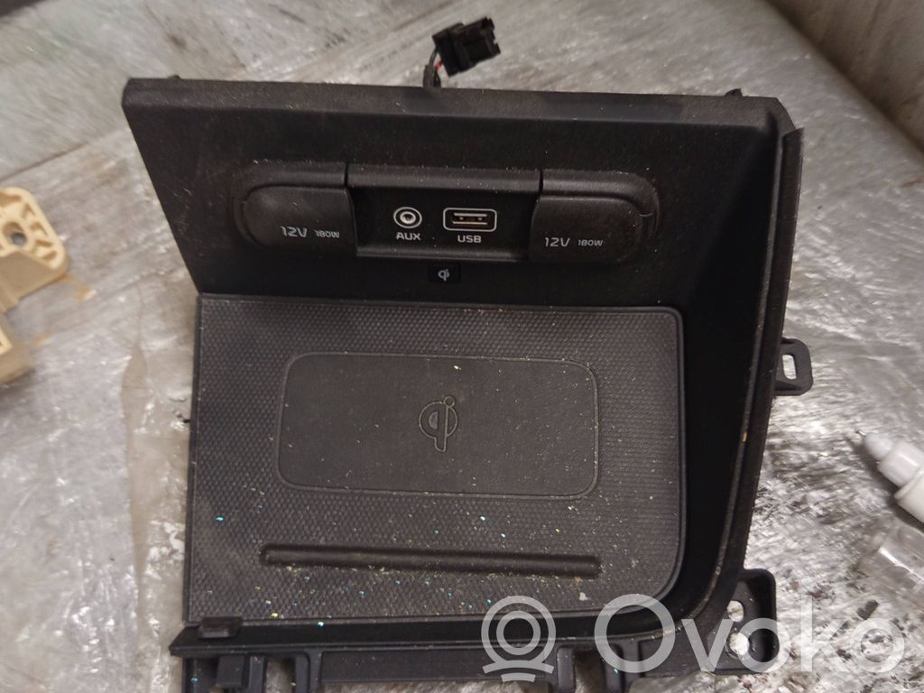 KIA Niro Wireless charging module 