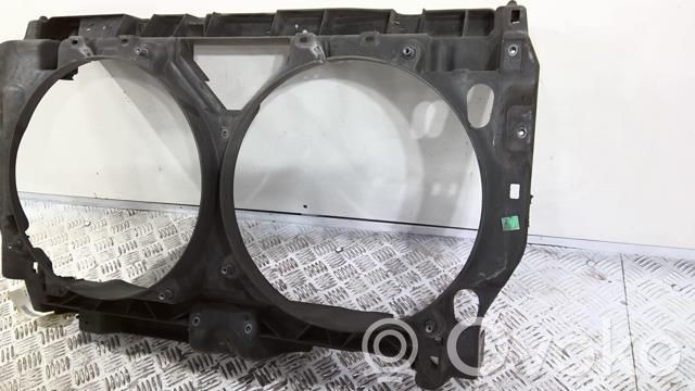 Peugeot 407 Radiatoru paneļa augšējā daļa (televizors) 