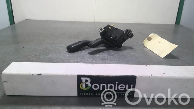 Audi A3 S3 8P Palanca de intermitentes 