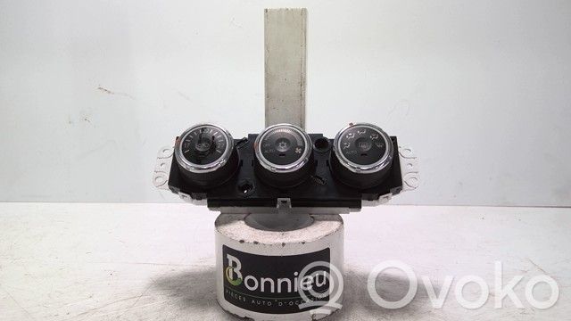 Citroen C4 Aircross Climate control unit 