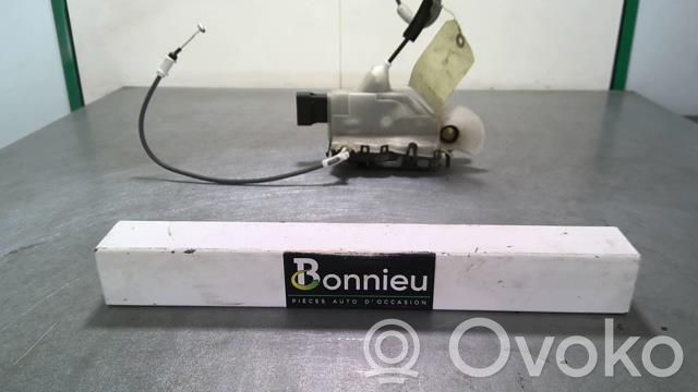 Front door lock   9808413980