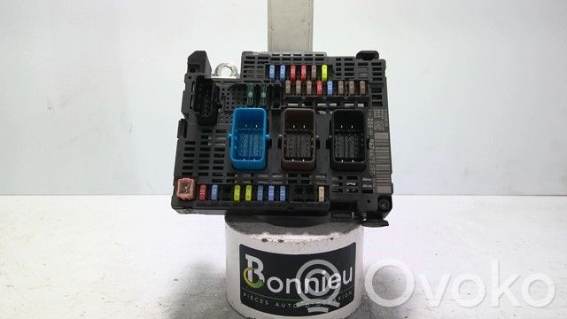 Citroen C4 II Picasso Unidad de control del BSM 