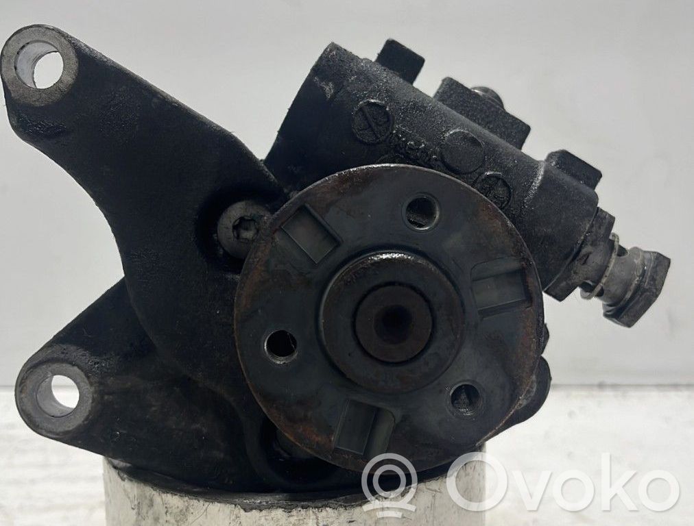 Ohjaustehostimen pumppu   32416779244