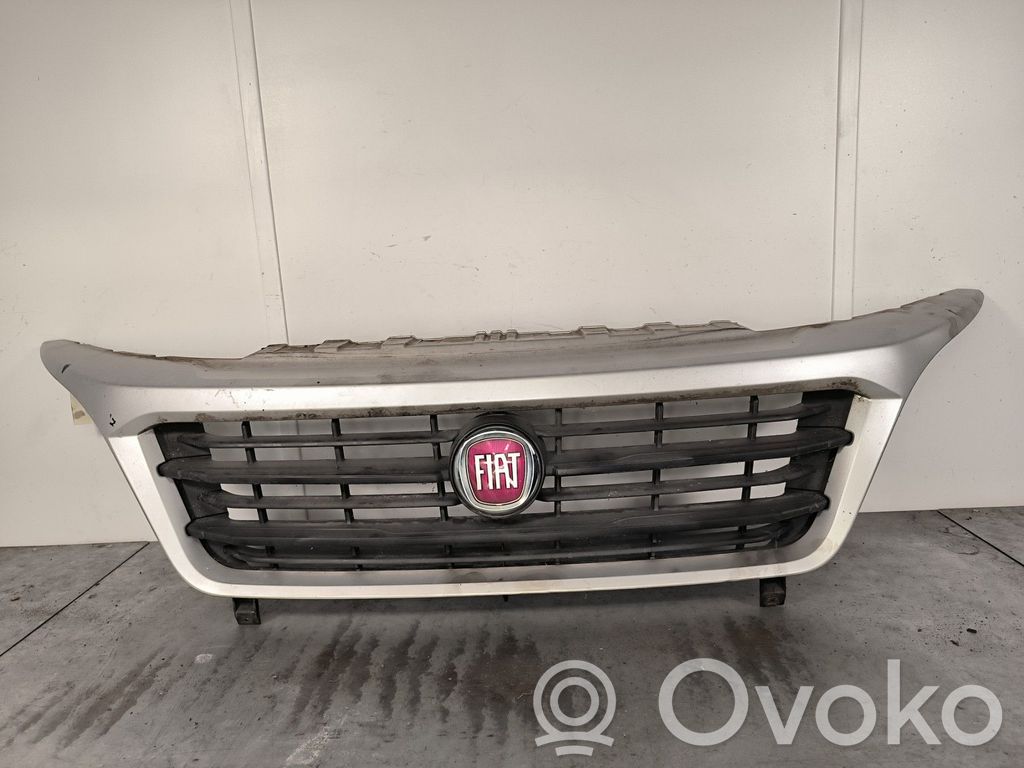 Fiat Ducato Grilă față 