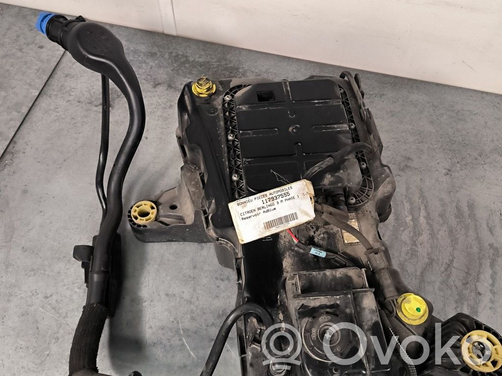 Citroen Berlingo AdBlue skysčio bakelis 