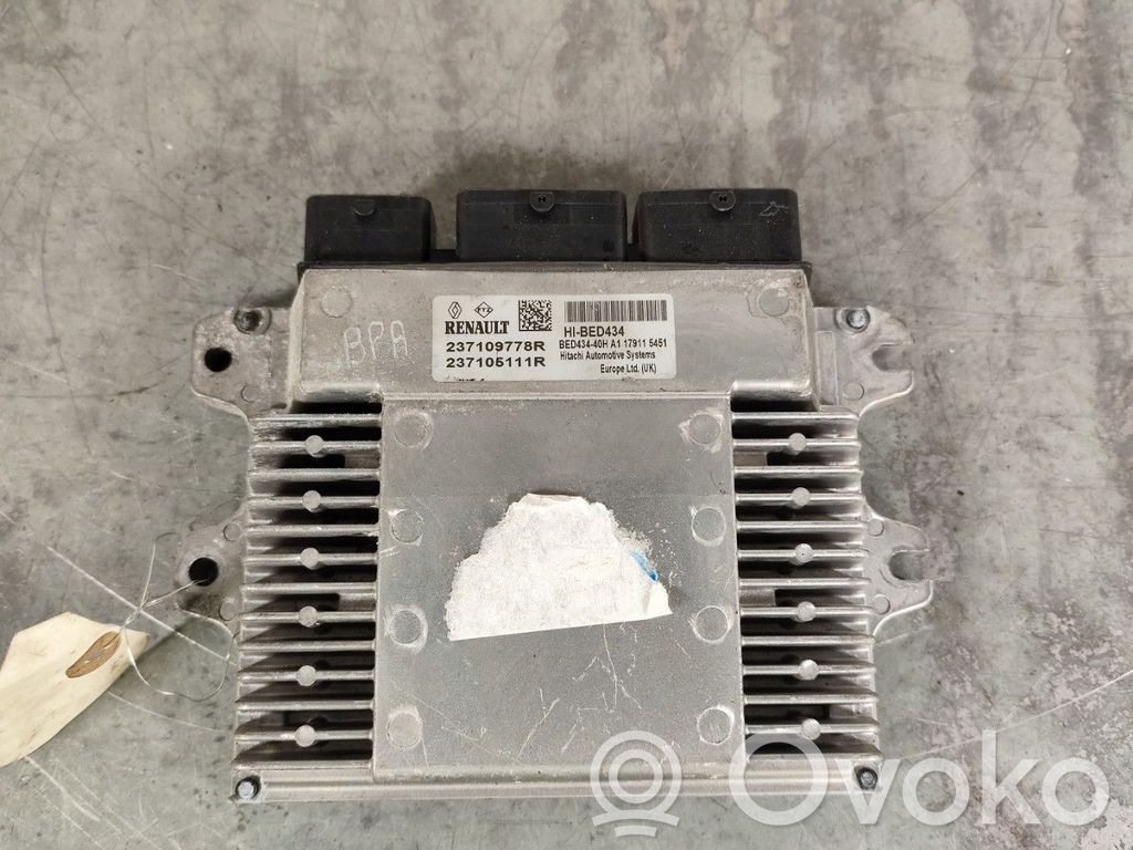 Renault Megane IV Engine control unit/module 