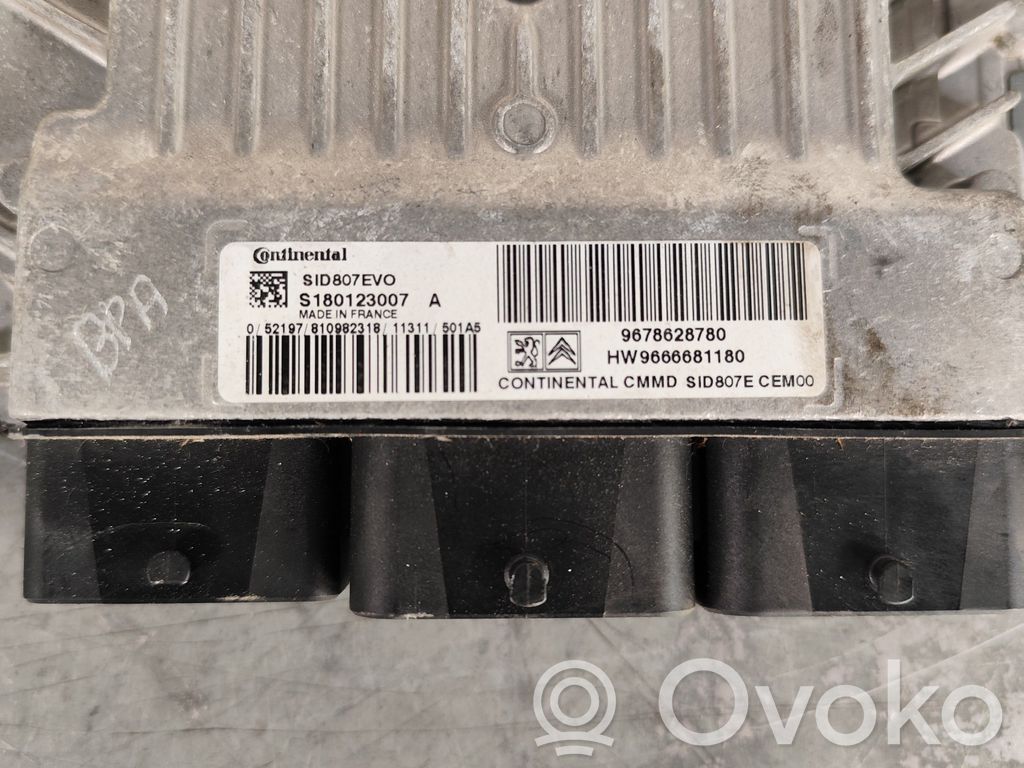 Peugeot 308 Engine control unit/module 