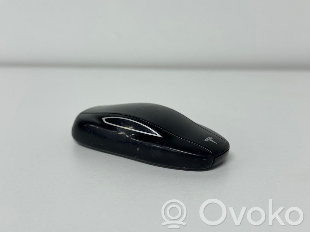 Tesla Model S Plaid Virta-avain/kortti 
