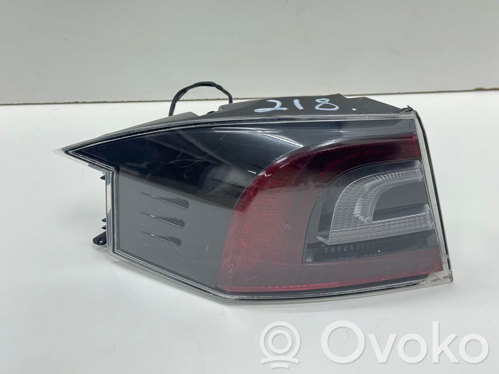 Tesla Model S Rear/tail lights 