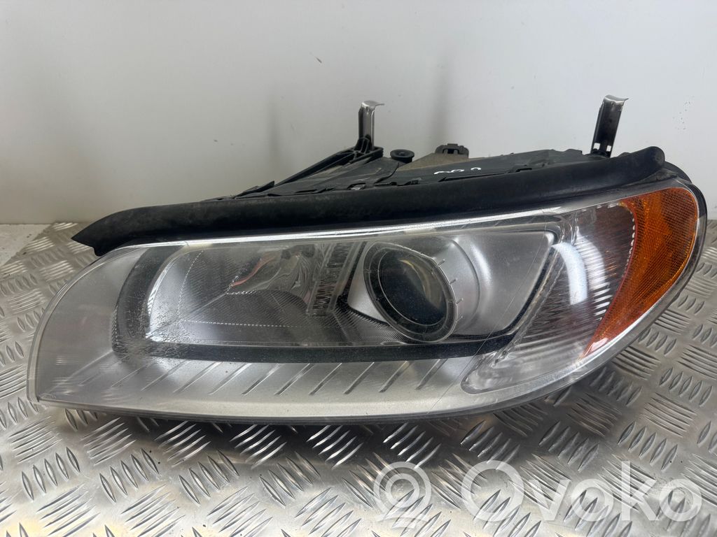 Volvo V70 Headlight/headlamp 