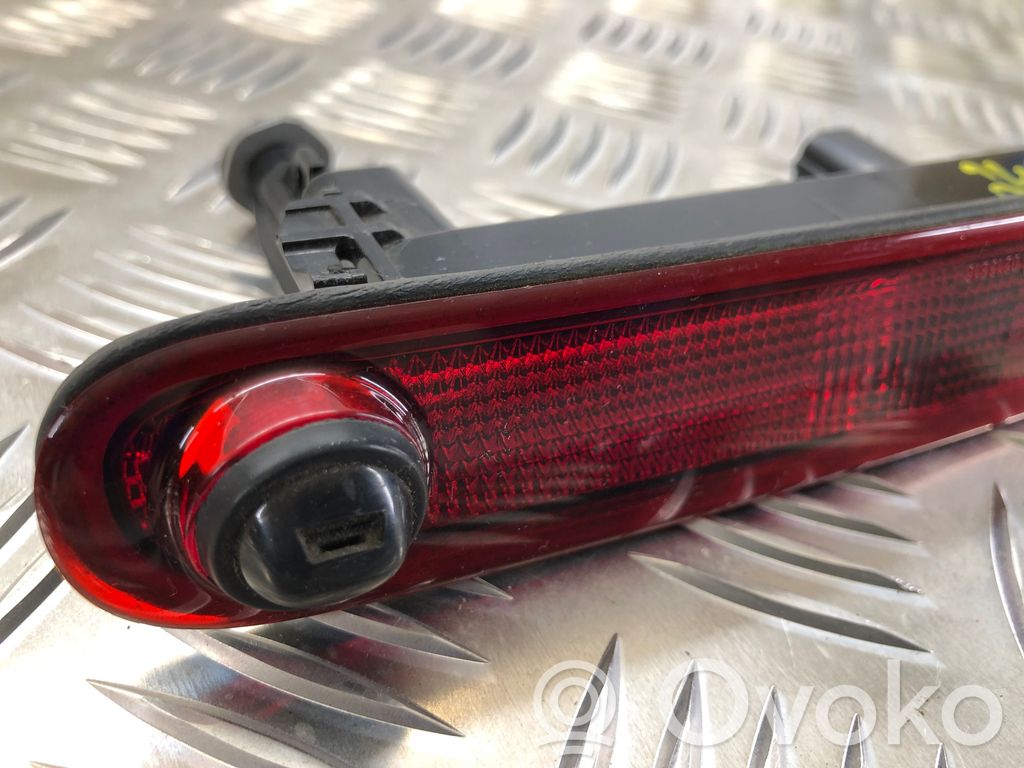 Suzuki Vitara (LY) Third/center stoplight 