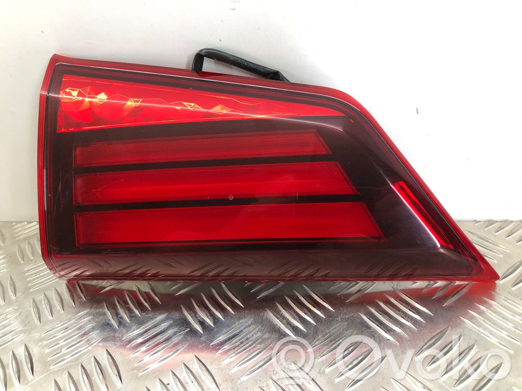 Mitsubishi Outlander Takaluukun takavalot 