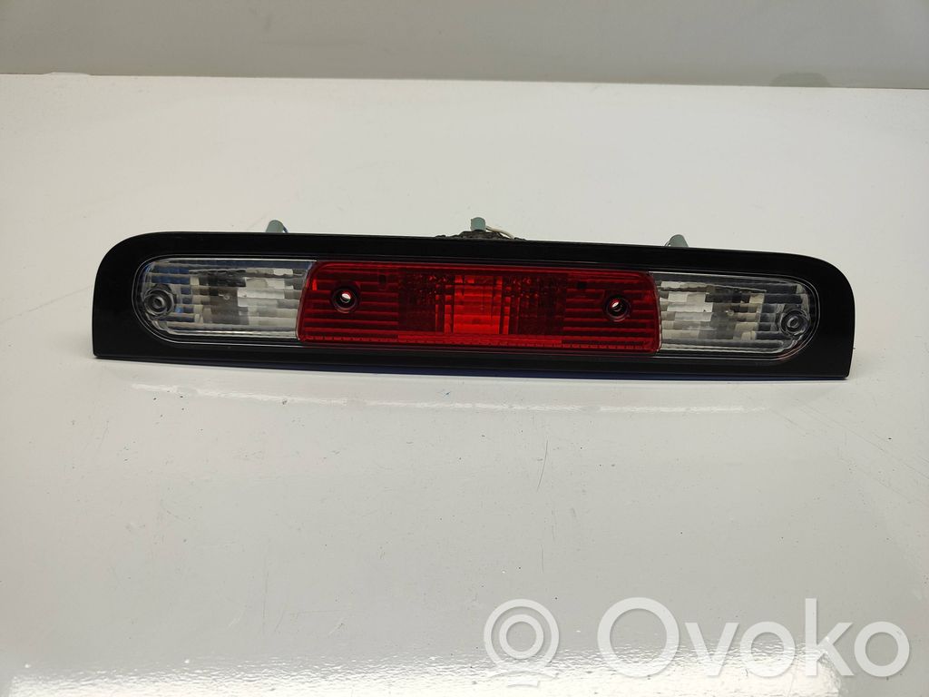 Dodge RAM Third/center stoplight 