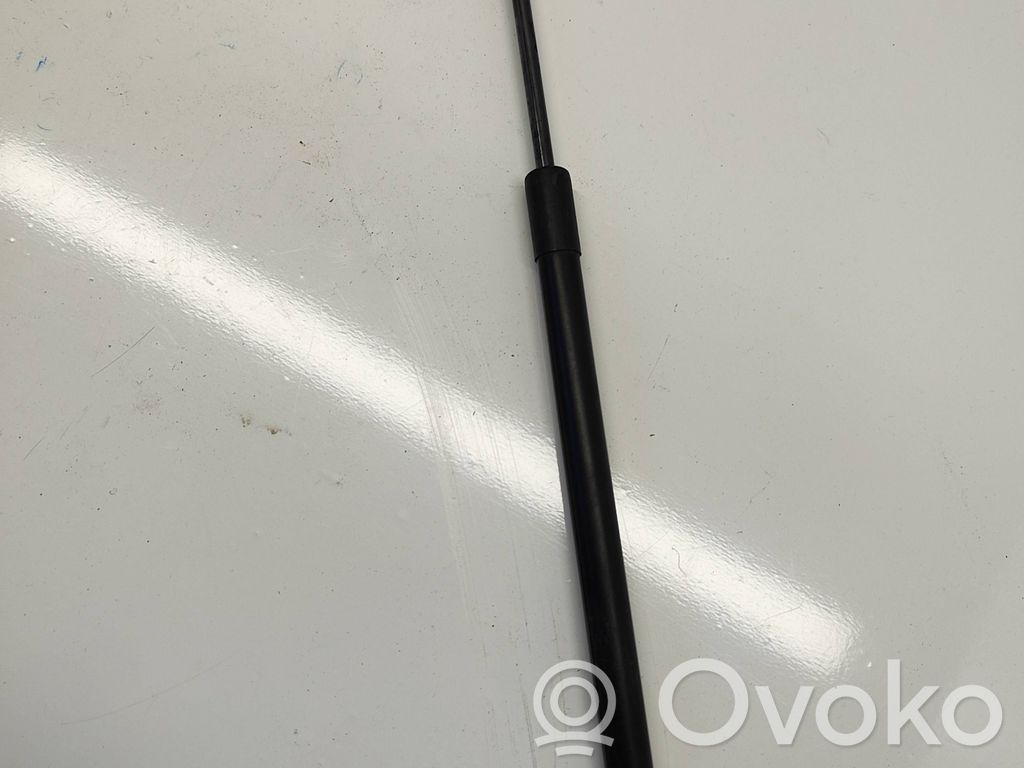 Dodge RAM Siłownik maski przedniej 