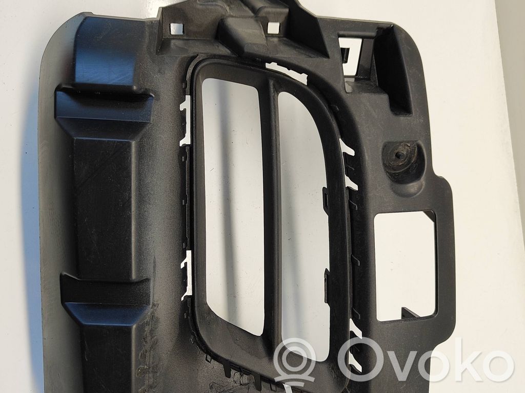 Dodge Durango Fog light bracket 