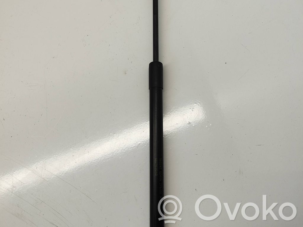 Dodge RAM Siłownik maski przedniej 