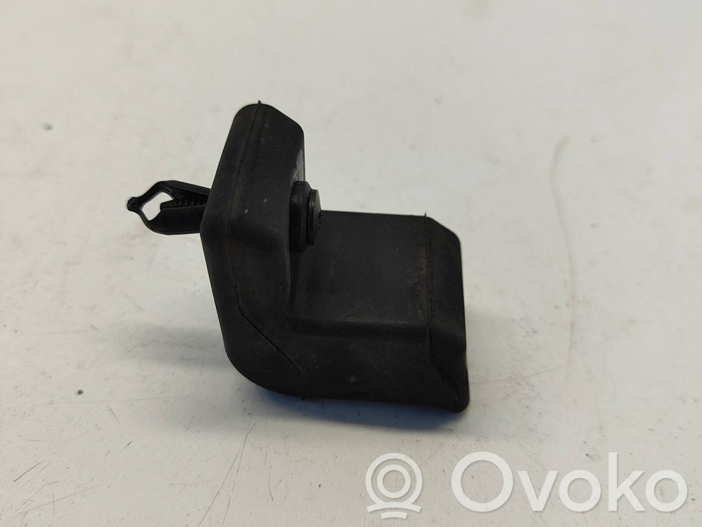 Dodge RAM Tailgate/trunk/boot lid buffer 