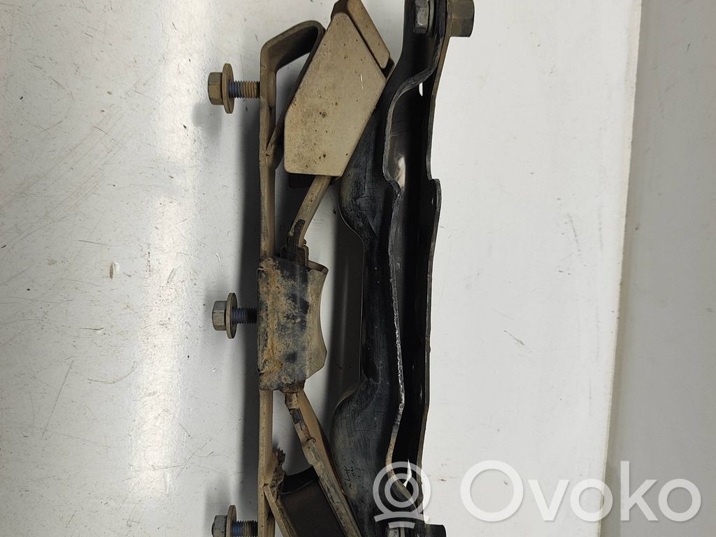 Dodge RAM Gearbox mounting bracket 