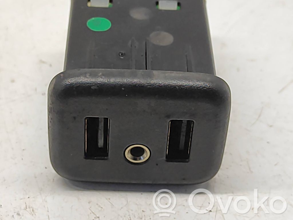 Chevrolet Camaro Enchufe conector USB 
