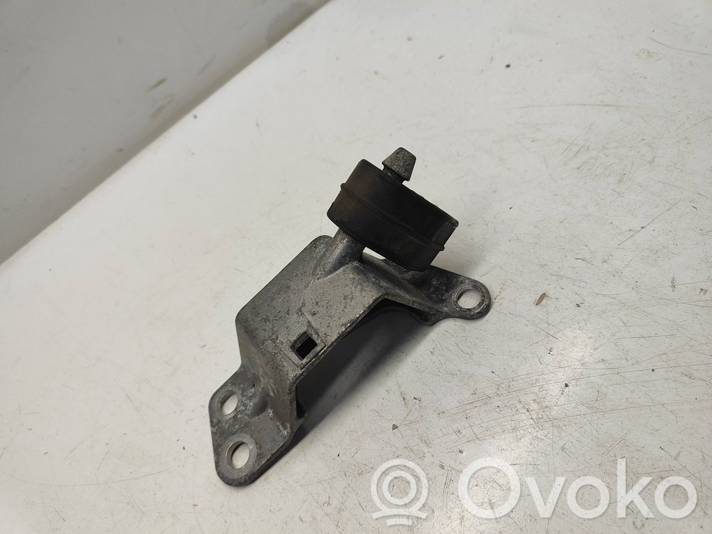 Muffler mount bracket/holder   68257860AA,04578340AA