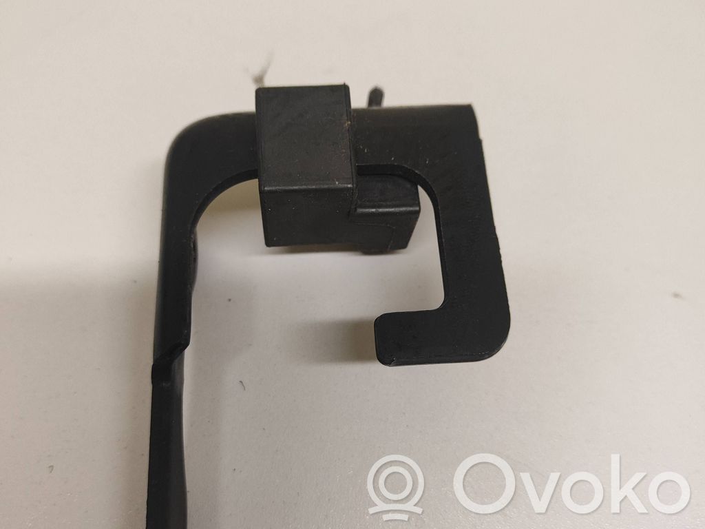 Chrysler Pacifica Sliding door check strap stopper 