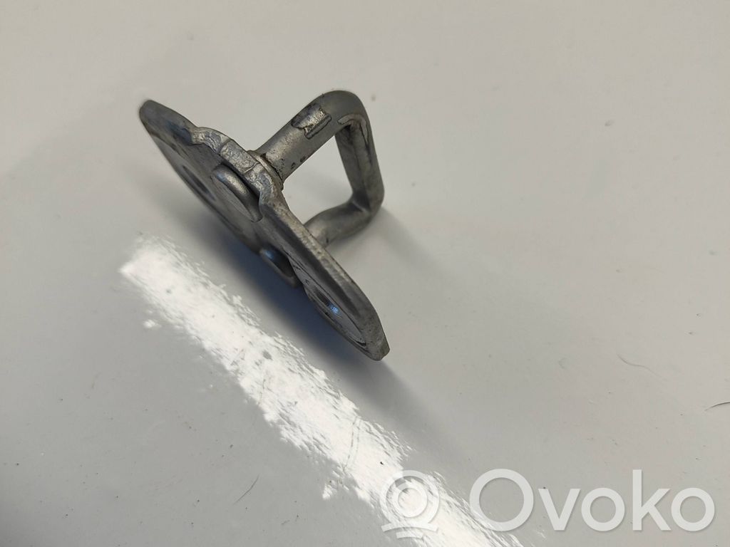 Dodge RAM Priekinė spynos kilpa 