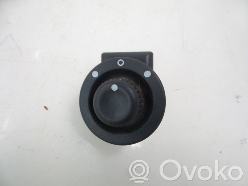 Mercedes-Benz Citan W415 Wing mirror switch 