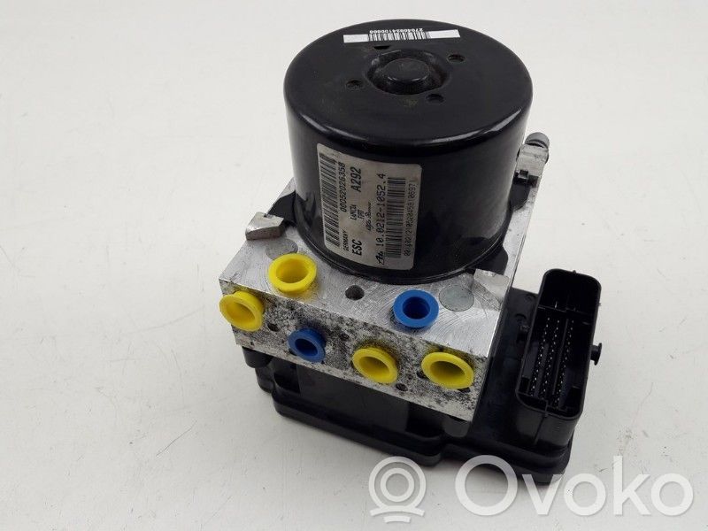 Opel Combo D ABS bloks 