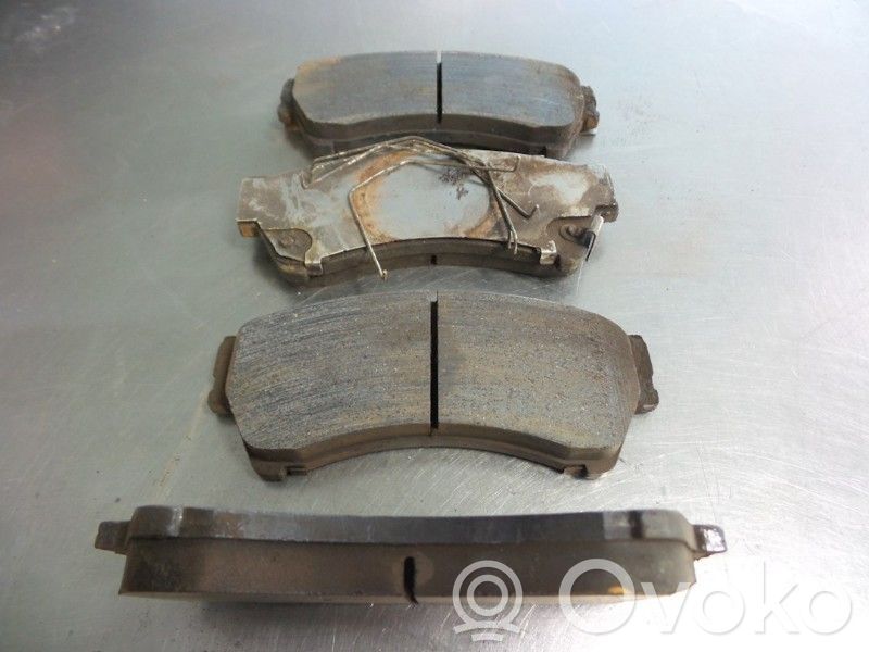 Brake pads (front)