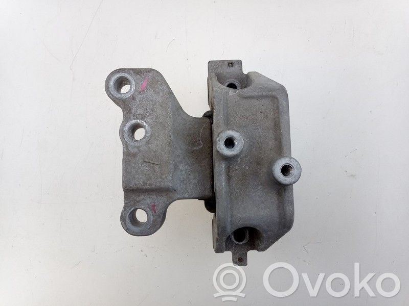 Mitsubishi Outlander Gearbox mounting bracket 