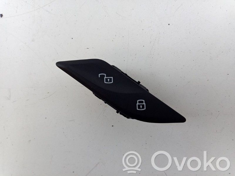 BMW 5 G30 G31 G38 Przycisk centralnego zamka 