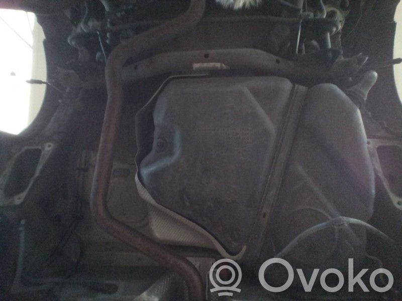 Volkswagen Golf VII Degvielas tvertne 