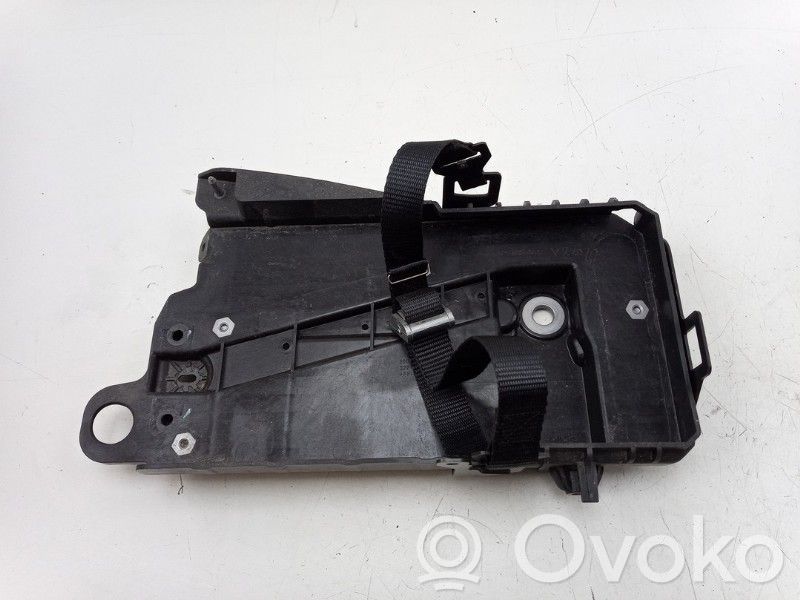 Polestar 2 Battery box tray 