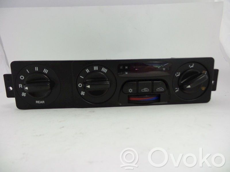 KIA Carnival Panel klimatyzacji 