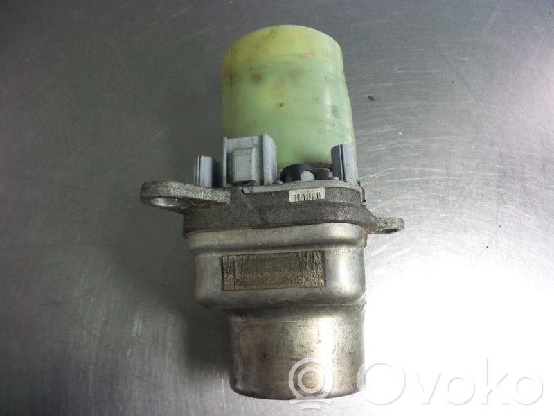 Ohjaustehostimen pumppu   4M513K514BF,61560715,4M513K514BF,61560715