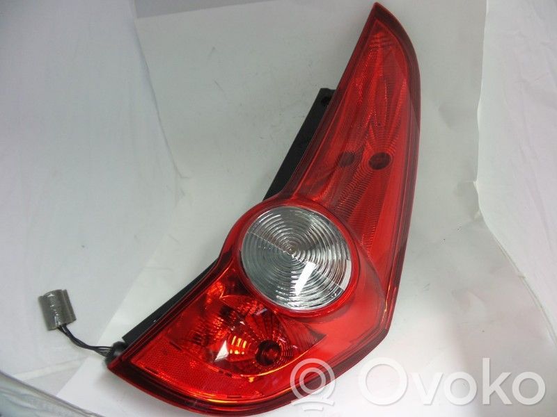 Opel Agila B Lampă spate în caroserie 