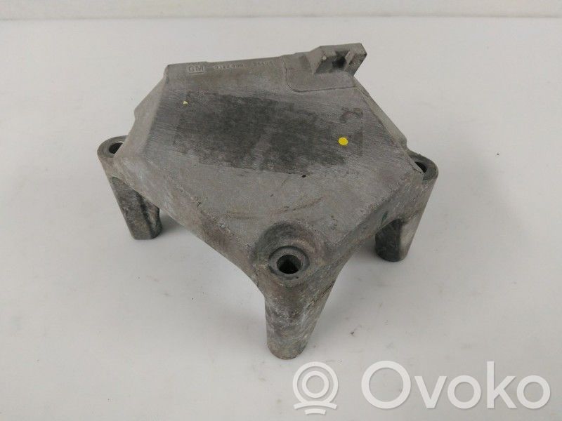 Engine mount bracket   9127490,9127490
