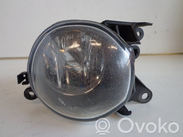 Etusumuvalo   8D0941699B,89300971,89300971,8D0941699B
