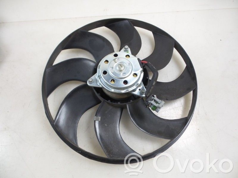 Ford Focus Ventilatoru komplekts 