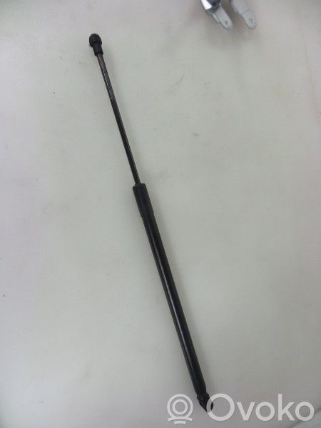 Mazda 2 Tailgate/trunk strut/damper 