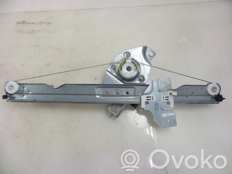 Dacia Sandero Front door manual window regulator 