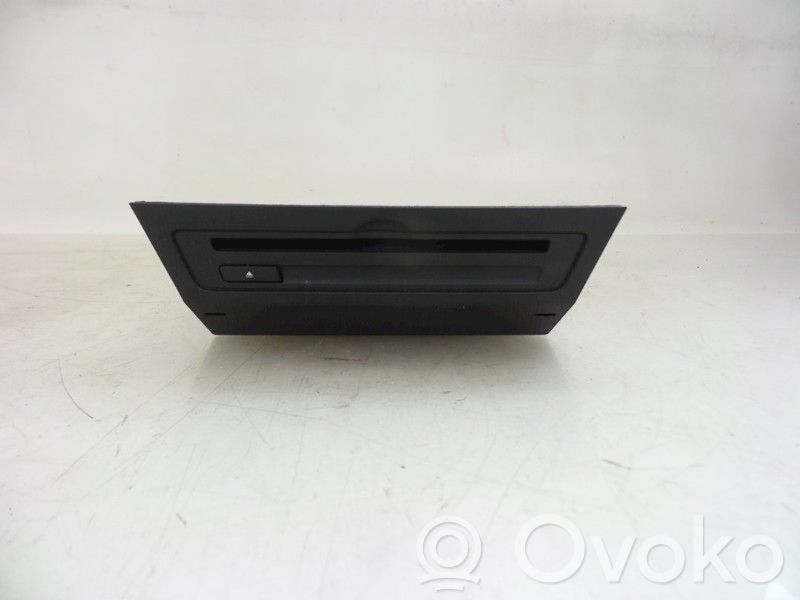 Navigation unit CD/DVD player   DA6C669G0D,MD497446,DA6C669G0D,MD497446